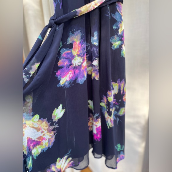 DKNY Dress size 10 - Picture 5 of 12